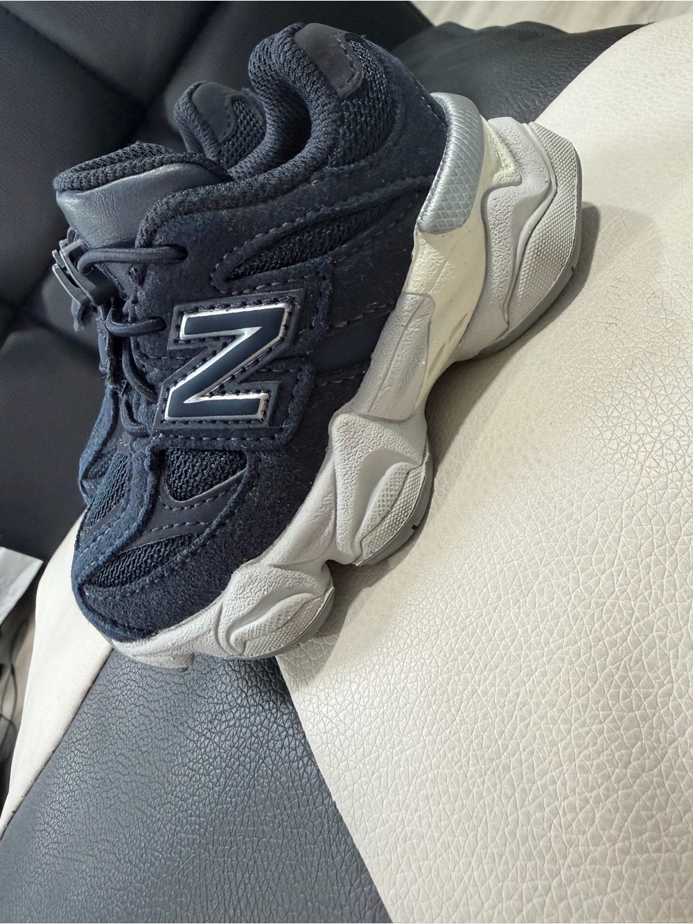 New Balance Kids Black and Gray Chunky Sneakers